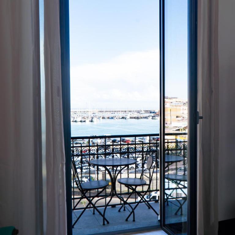 Myth Apartments - Two-Bedroom Apartment with Harbor View - 2