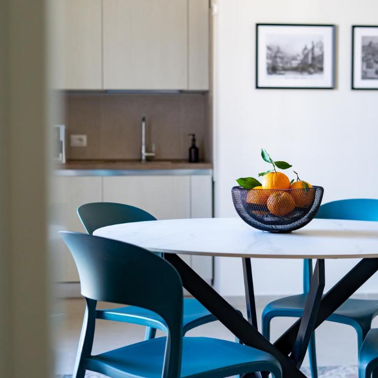 Myth Apartments - Two-Bedroom Apartment with Harbor View - 33