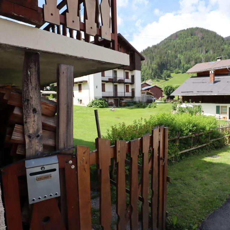 Chalet cosy pour 2-3 pers. avec jardin au cœur du village, à 5 min du ski et proche des commerces - Maison 1 Chambre - 14