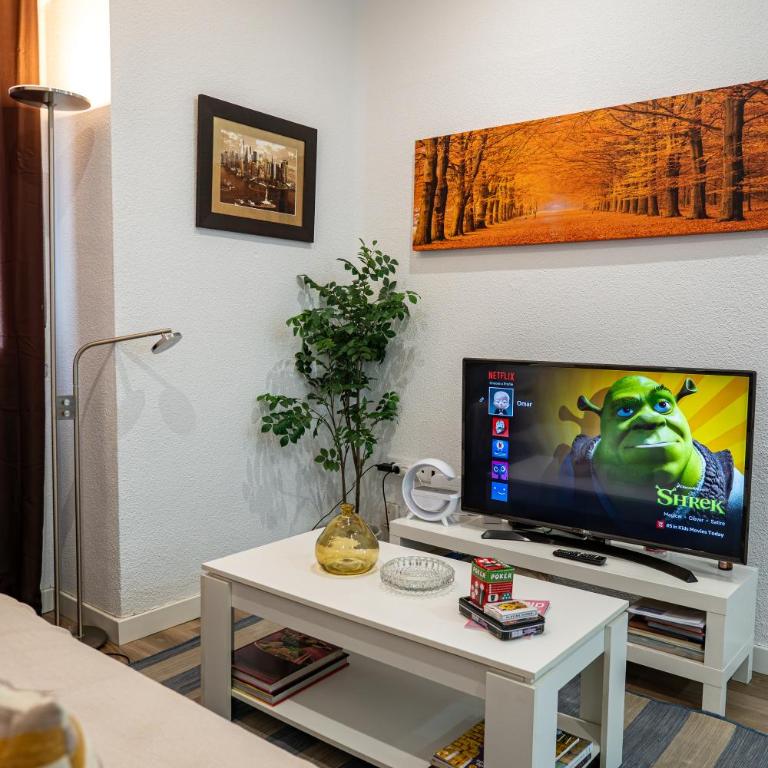 Puerta del Angel, reformado, acogedor, junto al río, 8 minutos al centro - One-Bedroom Apartment - 12