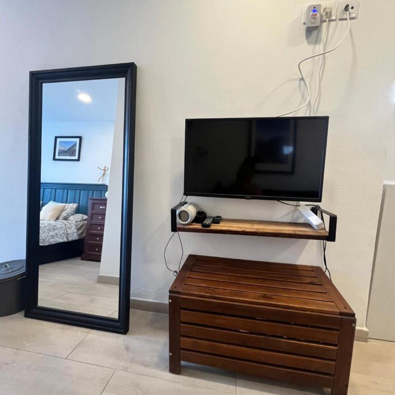 Sea View Penthouse Apartment or Studio with Large Terrace in Los Cristianos - Estudio con vistas al mar - 9