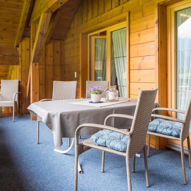 Landhaus Dajana - Apartment mit 3 Schlafzimmern und Dusche - 13