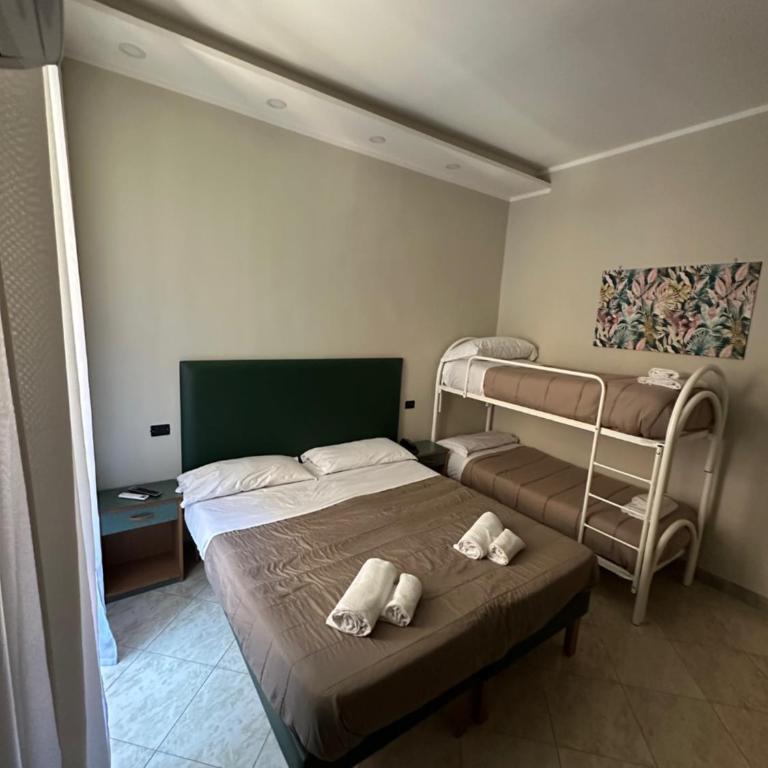 Smart Station Hotel - Camera Quadrupla - 5