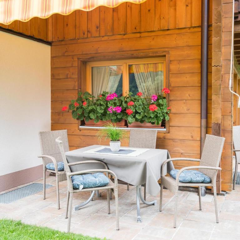 Landhaus Dajana - Apartment mit 1 Schlafzimmer und Dusche - 2