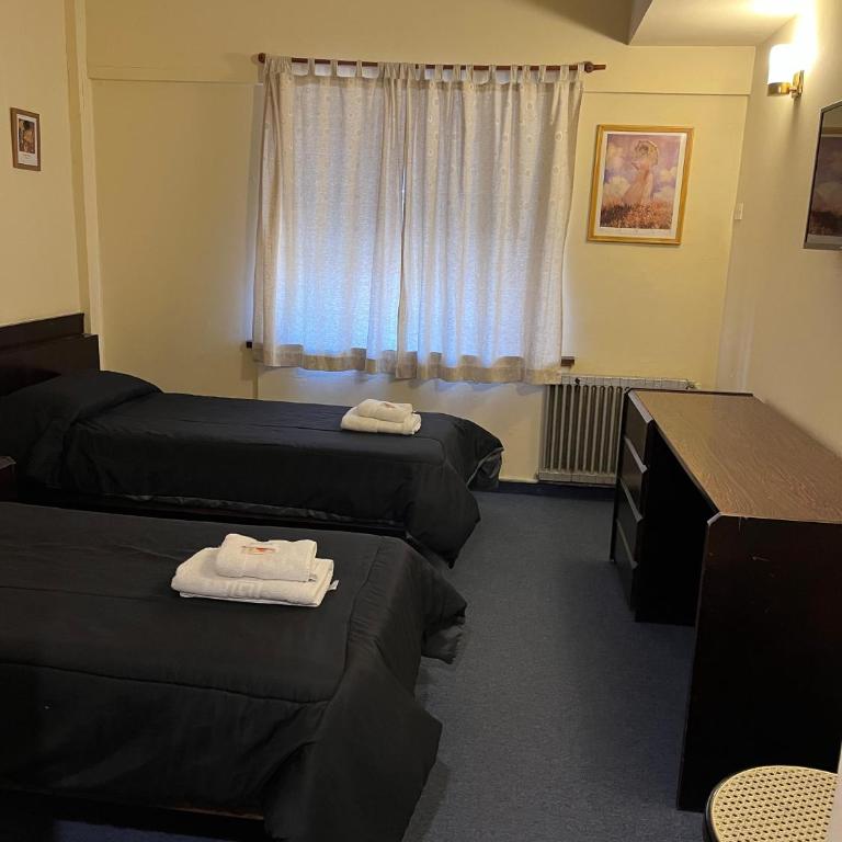 3Reyes - Deluxe Double or Twin Room with City View - 2