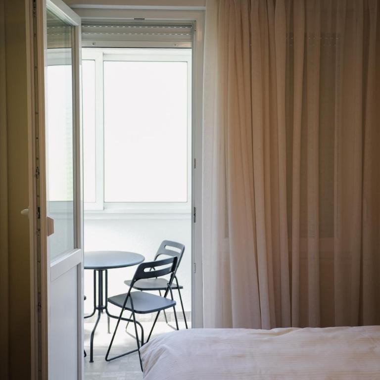 UrbanStay Apartment - Two-Bedroom Apartment - 7