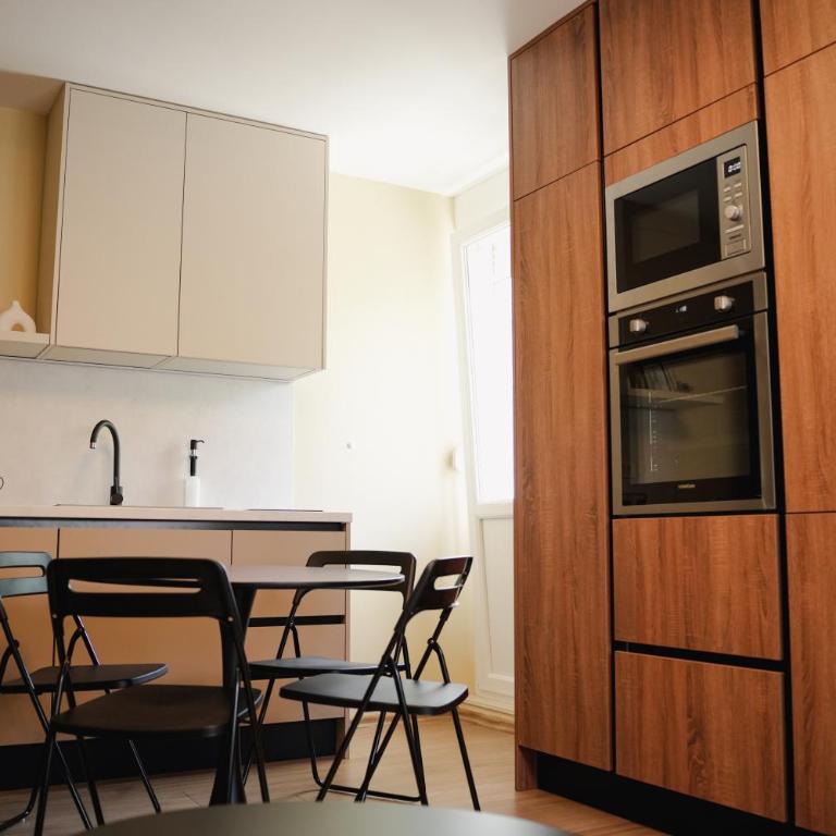 UrbanStay Apartment - Two-Bedroom Apartment - 20