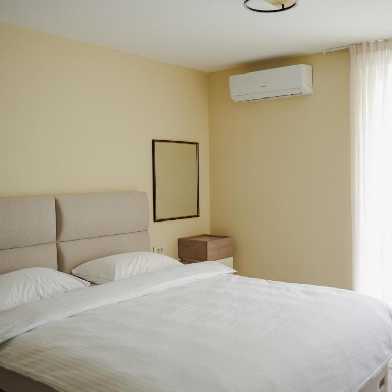 UrbanStay Apartment - Two-Bedroom Apartment - 21