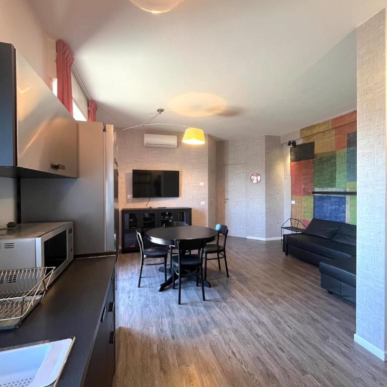 Grazioso Appartamento zona Mecenate - S.Giulia - Appartamento con 1 Camera da Letto - 10