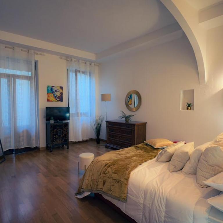 Piazza Erbe 2 Bedrooms - 3 Bathrooms - Two-Bedroom Apartment - 43