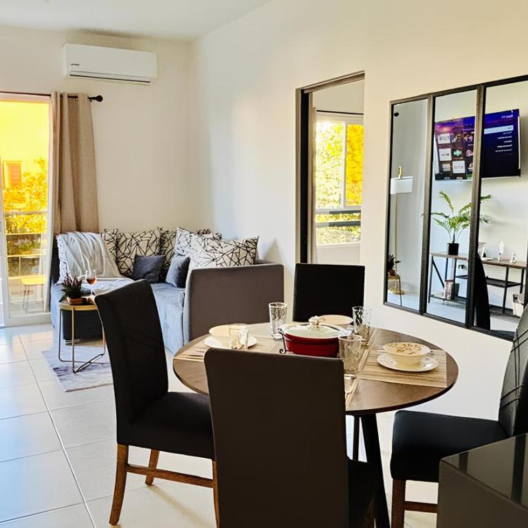 Departamento moderno con alberca ideal para una escapada cómoda - Apartamento de 3 dormitorios - 1