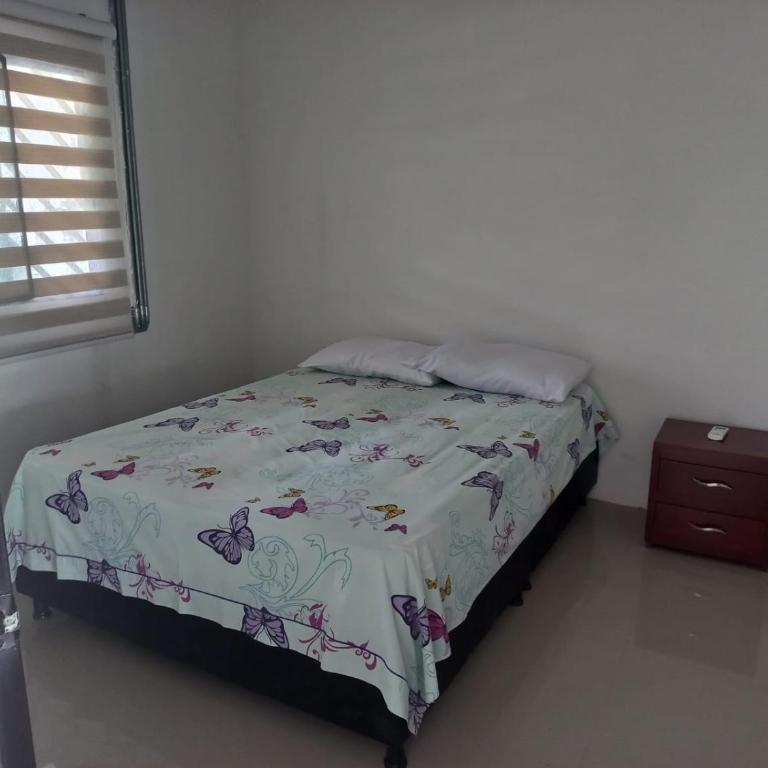 Finca Privada con Piscina Natural y ambiente ecologico cerca de Neiva - Casa de 3 dormitorios - 6