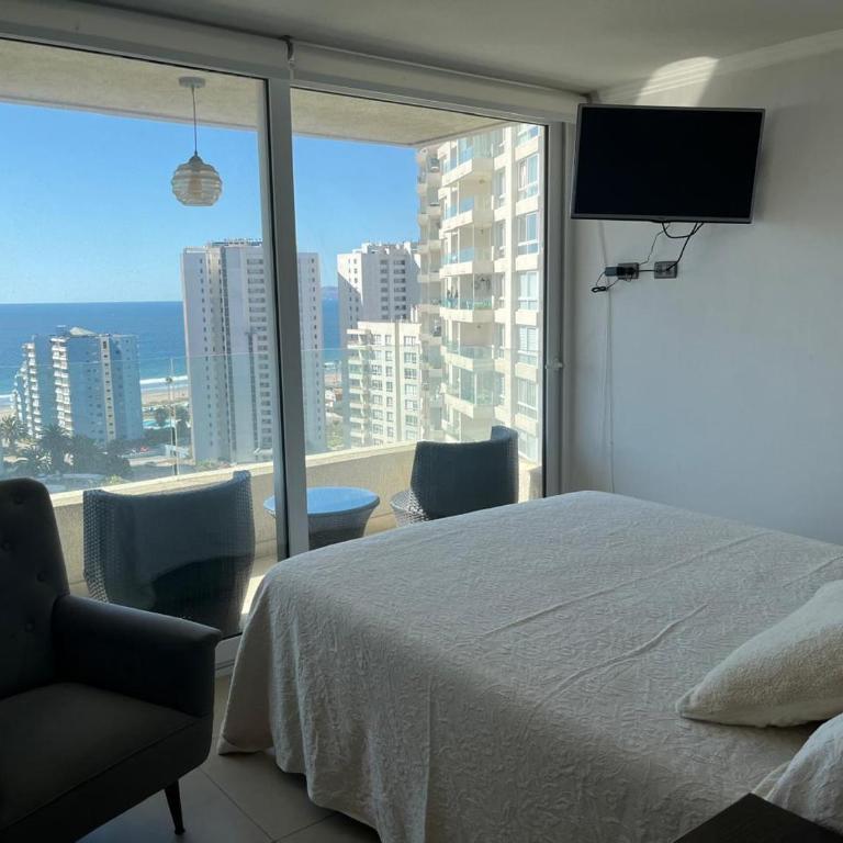 Amplio Departamento con Vista al mar, cerca del casino - Two-Bedroom Apartment with View - 6