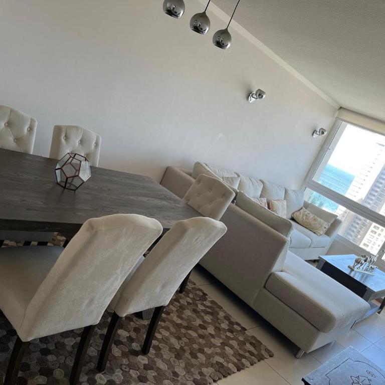 Amplio Departamento con Vista al mar, cerca del casino - Two-Bedroom Apartment with View - 15