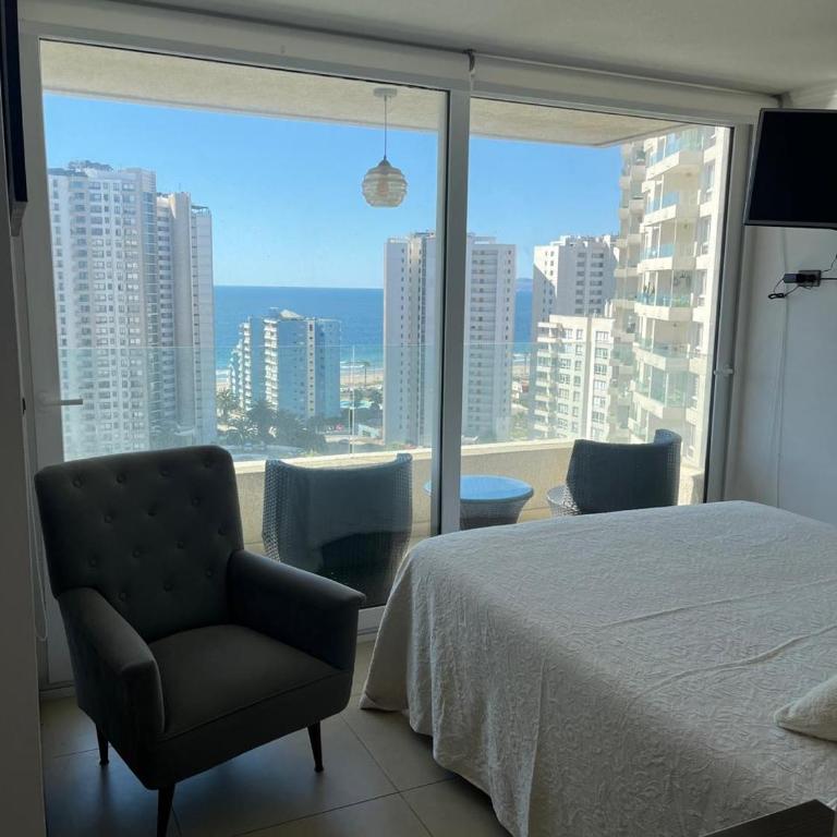 Amplio Departamento con Vista al mar, cerca del casino - Two-Bedroom Apartment with View - 17