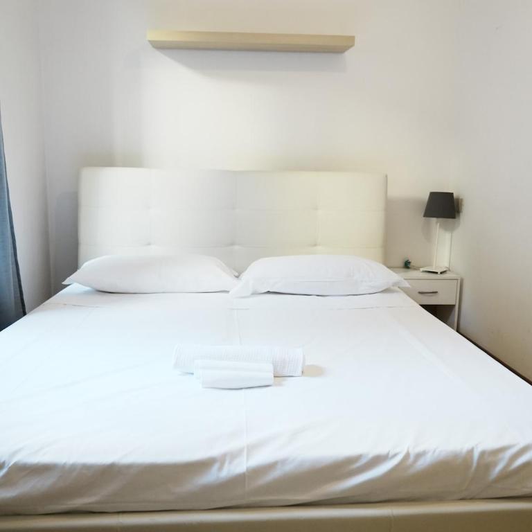 CasaPortaVenezia - 5 min M1 and M3 - Appartamento Standard con 2 Camere da Letto - 4