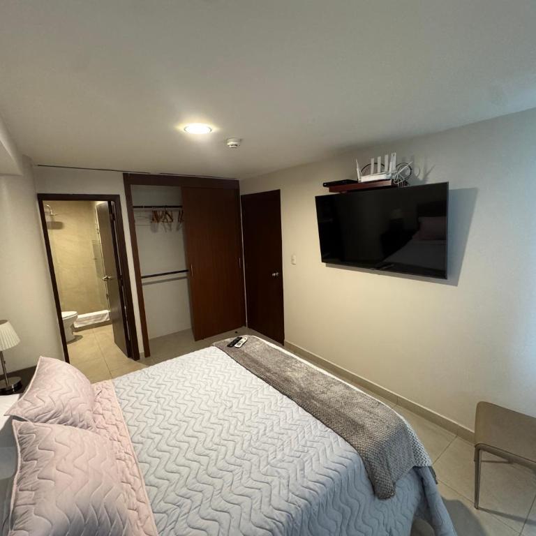 Exclusivo Departamento Samborondón Plaza Piso 2 - One-Bedroom Apartment - 9