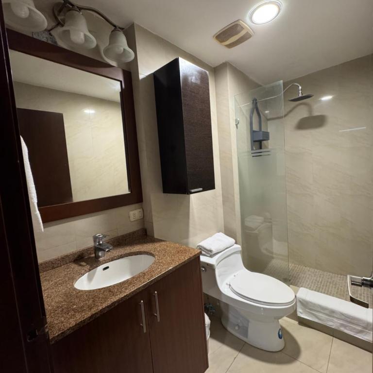 Exclusivo Departamento Samborondón Plaza Piso 2 - One-Bedroom Apartment - 17