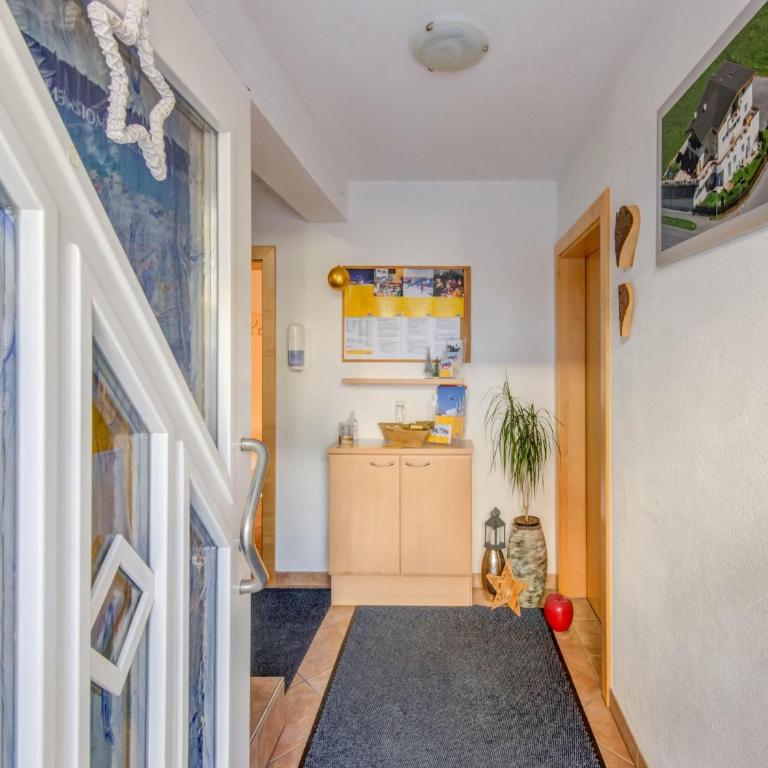 Apartment in Tyrol in an attractive area - Three-Bedroom Apartment - 16
