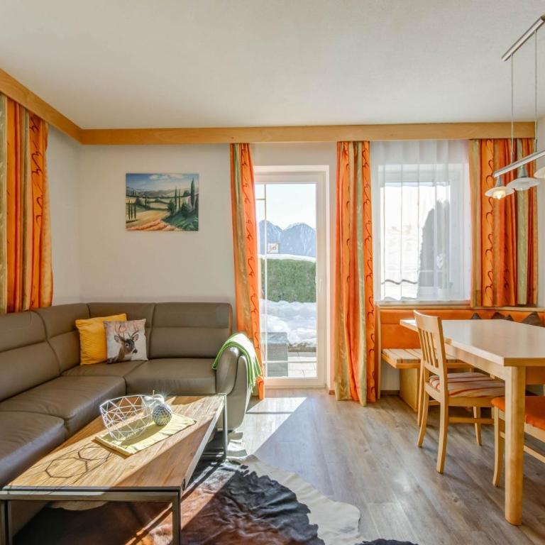 Apartment in Tyrol in an attractive area - Three-Bedroom Apartment - 8
