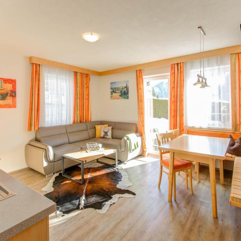 Apartment in Tyrol in an attractive area - Three-Bedroom Apartment - 11