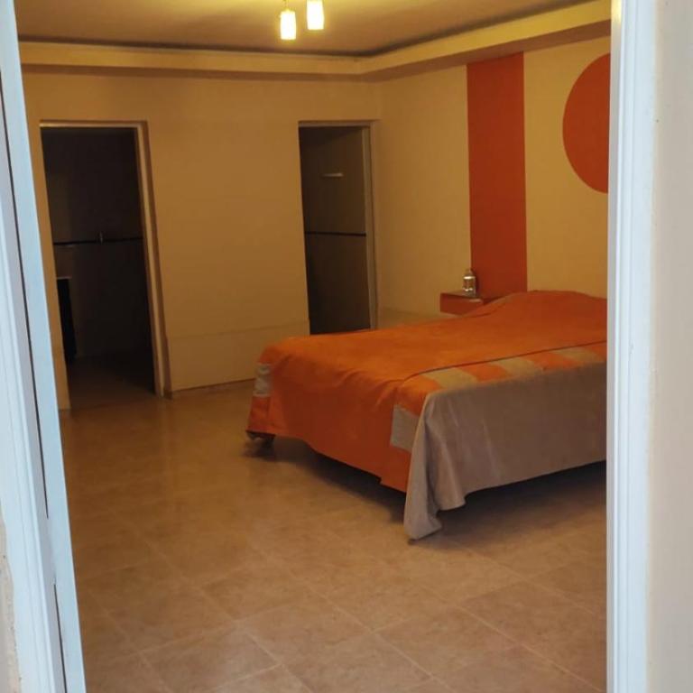 GiustinGald Housen - Family Room with Shower - 5