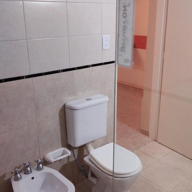 GiustinGald Housen - Family Room with Shower - 4