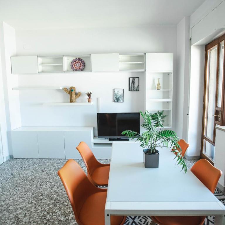 4 Balconi House- Appartamento moderno a Lecce - Appartamento con 1 Camera da Letto - 1