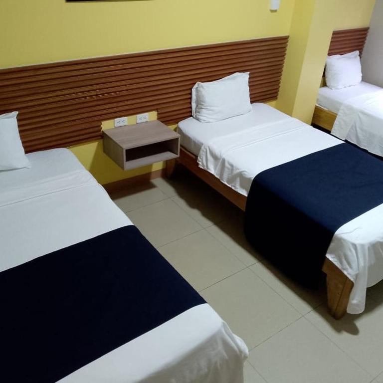 Hotel Lanus - Triple Room - 1