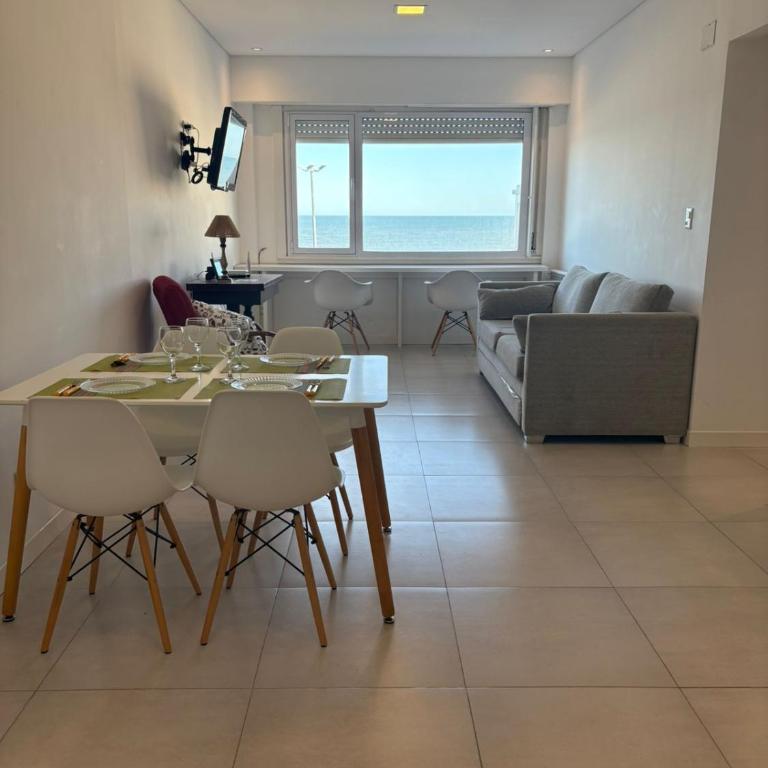Increíble Depto sobre el mar y a metros de la arena - Apartamento de 2 dormitorios - 1