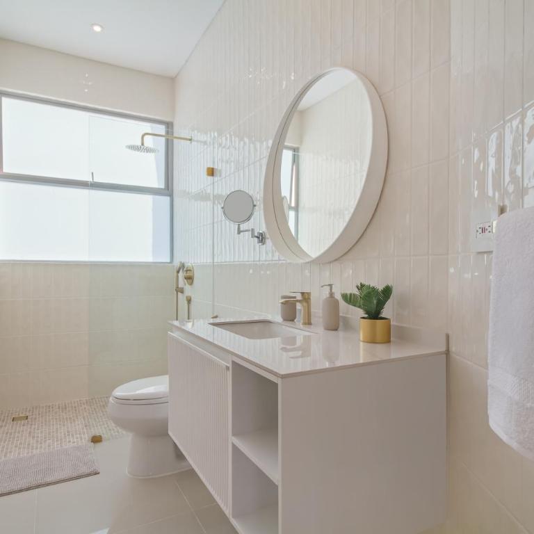 Luxury a 100 Mts del Mar en Edificio SeaWay - Three-Bedroom Apartment with Sea View - 2