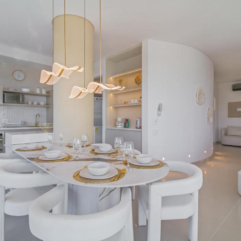 Luxury a 100 Mts del Mar en Edificio SeaWay - Three-Bedroom Apartment with Sea View - 3