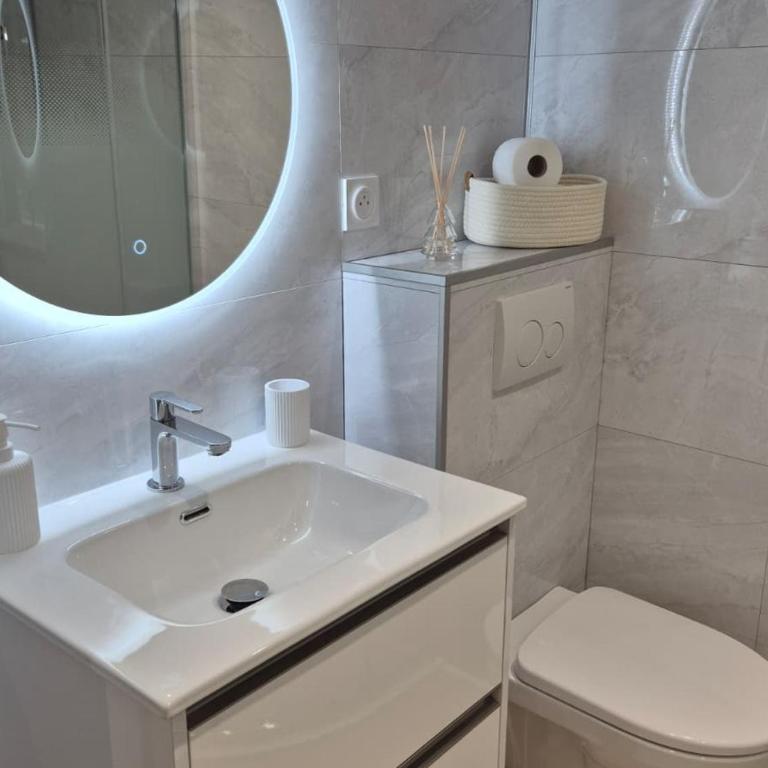 Charmant T2 en centre historique de Morzine avec WiFi - FR-1-679-23 - Apartment - 11