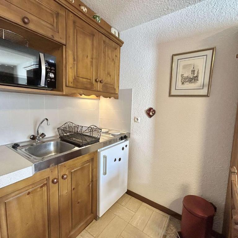Studio calme avec parking, vue montagnes, Demi-Quartier - Appartement 1 Chambre - 7
