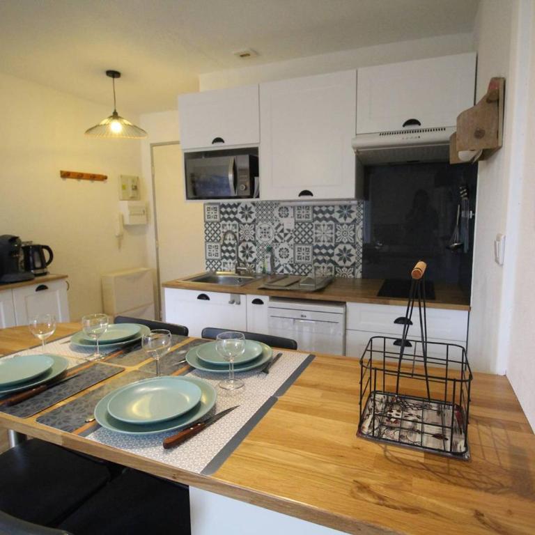 Appartement cosy à Luchon, 4 pers., proche thermes, parking inclus - FR-1-313-246 - Apartment - 3