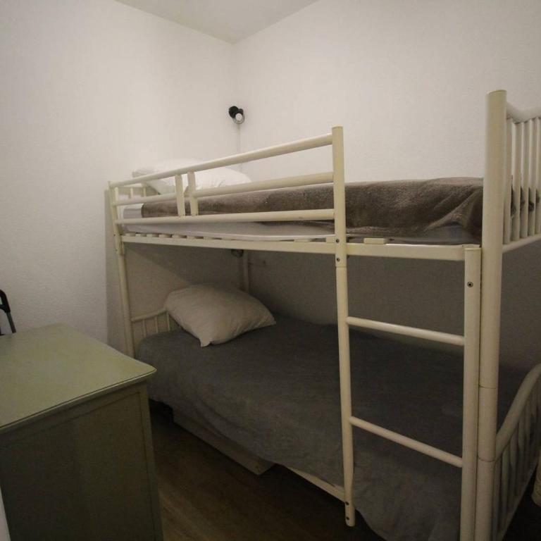 Appartement cosy à Luchon, 4 pers., proche thermes, parking inclus - FR-1-313-246 - Apartment - 4