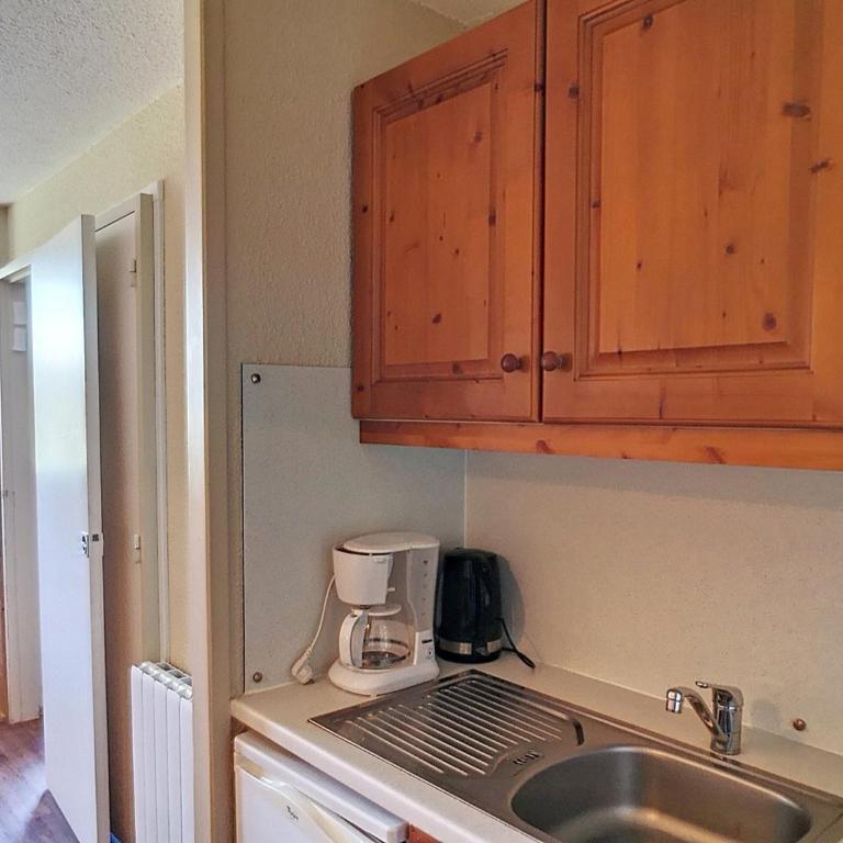2 pièces 4 pers, balcon, parking aux Menuires - FR-1-178-401 - Appartement - 5