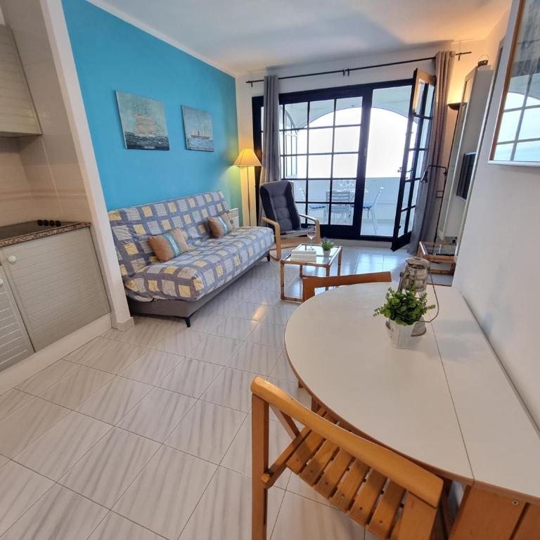 Apartamento acogedor con terraza privada y piscina comunitaria en L'Escala - HISP-236-108 - Apartment - 6