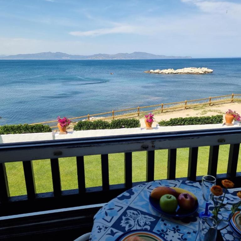 Apartamento acogedor con terraza privada y piscina comunitaria en L'Escala - HISP-236-108 - Apartment - 11