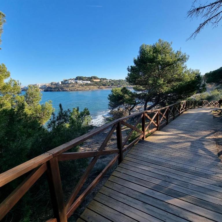 Apartamento acogedor con terraza privada y piscina comunitaria en L'Escala - HISP-236-108 - Apartment - 24
