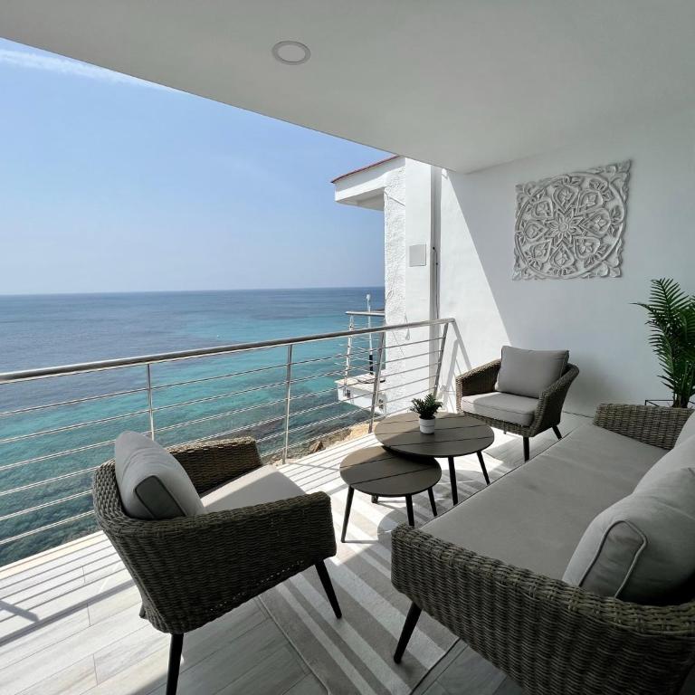 Apartment front line - Apartment with Sea View - 2