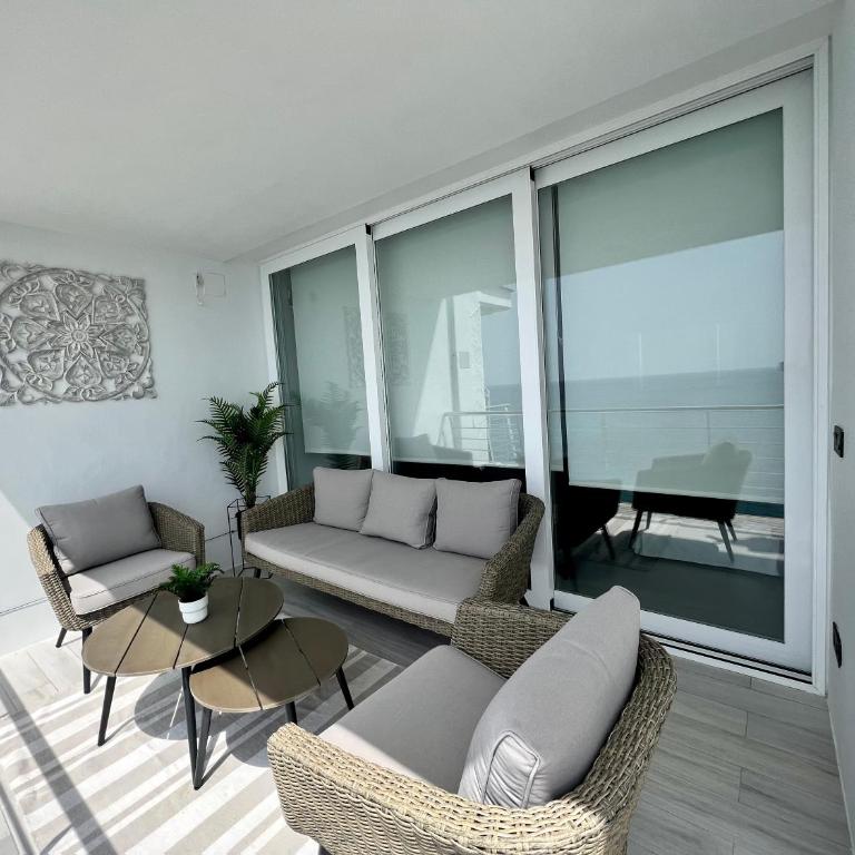 Apartment front line - Apartment with Sea View - 4