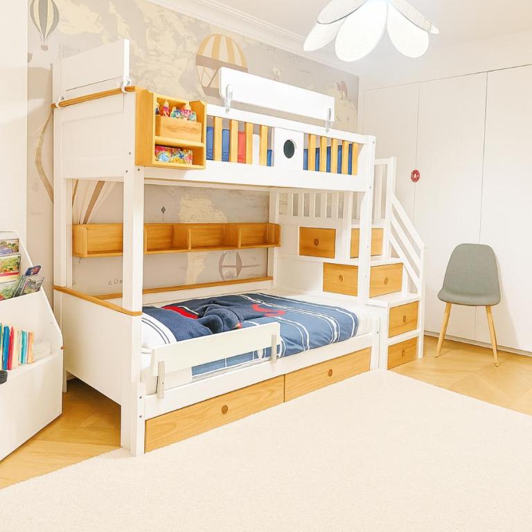 Marais - Parents Suite & Kids Room with Park View - Appartement 2 Chambres - 14