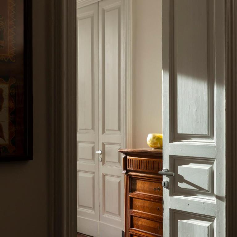 Myth Apartments - Two-Bedroom Apartment with Harbor View - 25