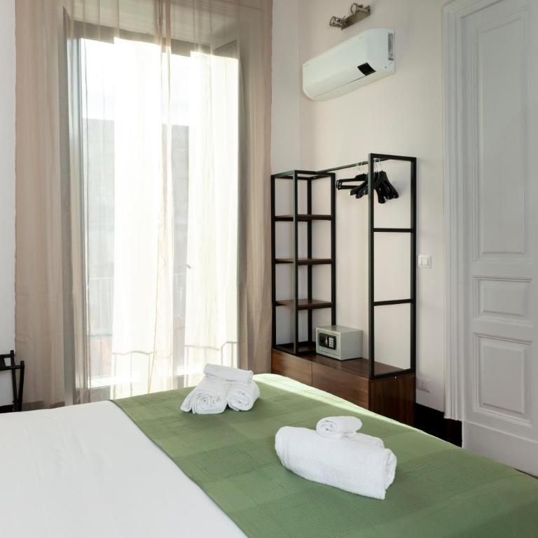 Myth Apartments - Two-Bedroom Apartment with Harbor View - 19