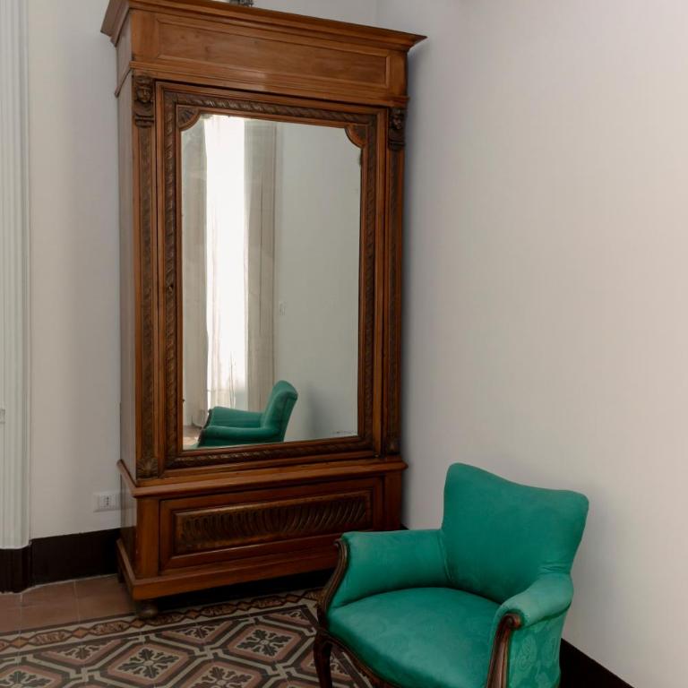 Myth Apartments - Two-Bedroom Apartment with Harbor View - 16