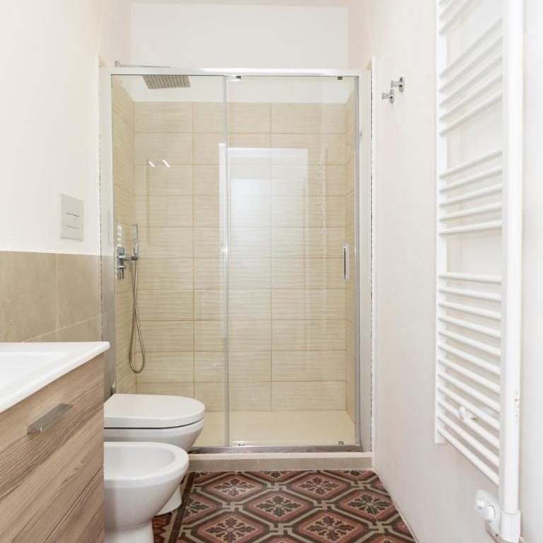 Myth Apartments - Two-Bedroom Apartment with Harbor View - 26