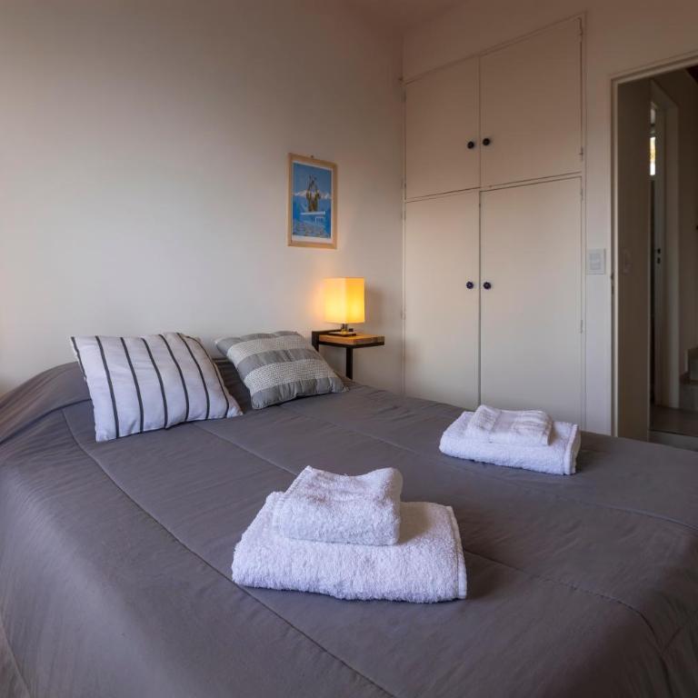 Bright bungalow with a beautiful view of the lake - Casa con 1 dormitorio - 2