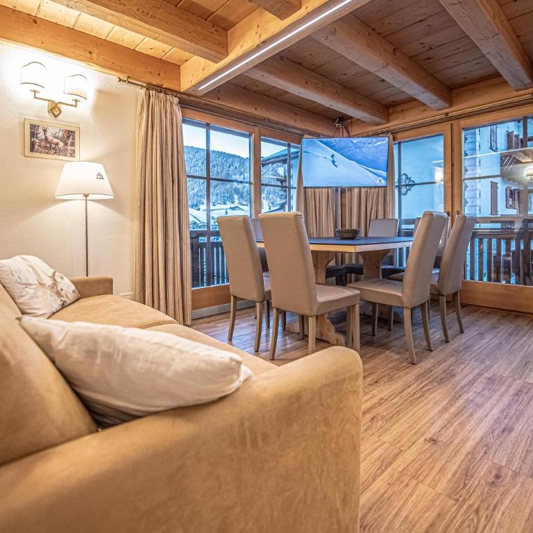 Chalet Abete - Three-Bedroom Chalet - 2