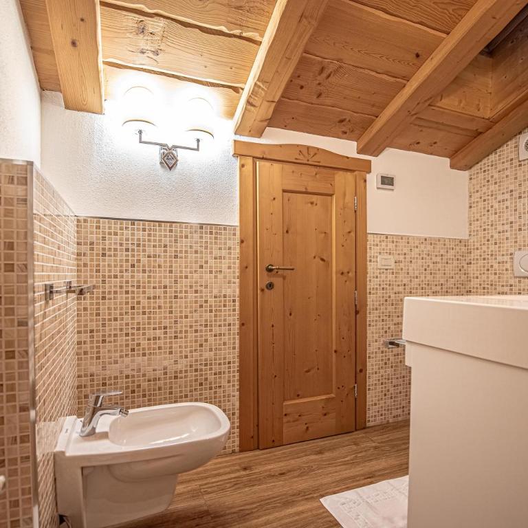 Chalet Abete - Three-Bedroom Chalet - 19